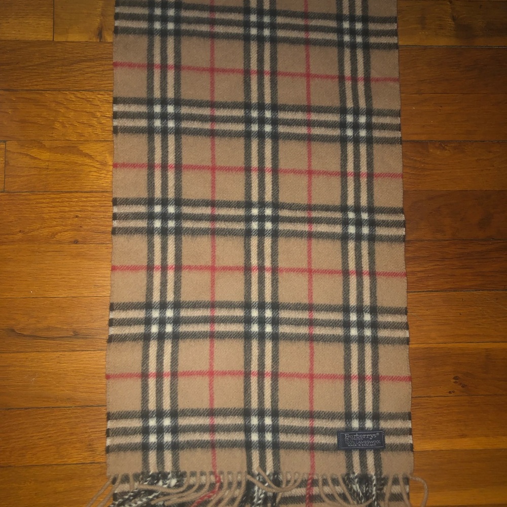 Burberry - Picture 4 of 4